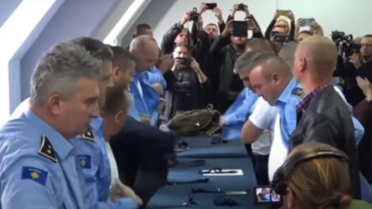 Krstiq: Presioni ndaj serbëve në veri vjen drejtpërdrejt nga BIA dhe Vuçiq