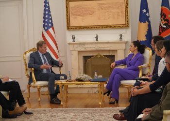 Kongresisti amerikan takon Osmanin, përmend rëndësinë e zbatimit të Marrëveshjes së Ohrit