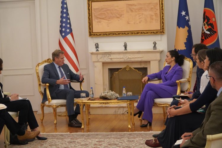 Kongresisti amerikan takon Osmanin, përmend rëndësinë e zbatimit të Marrëveshjes së Ohrit