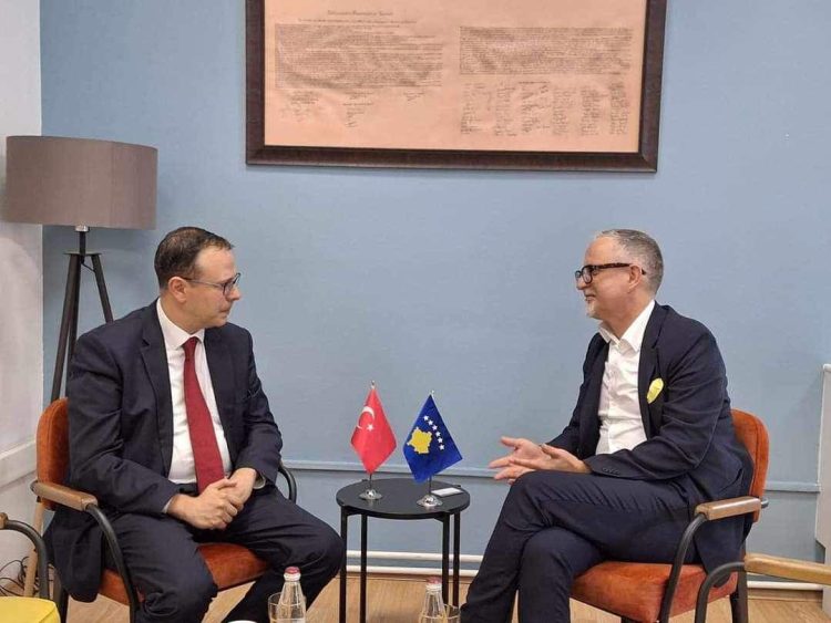Ministri Vitia priti në takim Ambasadorin e Republikës së Turkiye-s, z. Tunç Angili