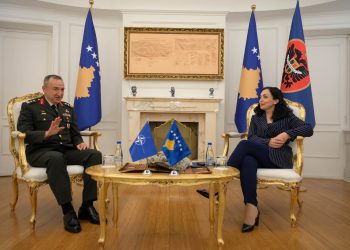 Osmani pret në presidencë komandantin në ardhje të KFOR-it