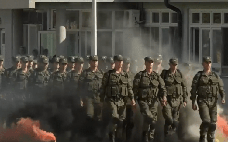 Diplomojnë rekrutët e rinj të FSK-së