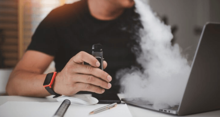 Franca do të ndalojë përdorimin e cigareve elektronike njëpërdorimshme