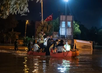 Përmbytje në Stamboll, shënohen viktima