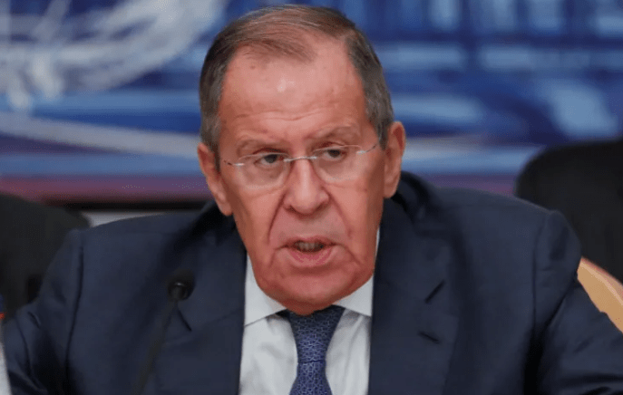 Lavrov: Moska dëshiron të zhvillojë bashkëpunimin me Korenë e Veriut pavarësisht sanksioneve