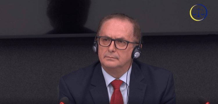 Mahmuti thotë se UÇK-ja nuk ka vrarë civilë, mohon se është autor i Komunikatës së 59-të të UÇK-së