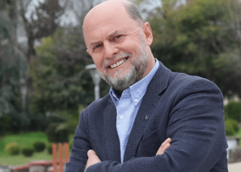 Ky është ambasadori i ri i Shqipërisë në Kosovë