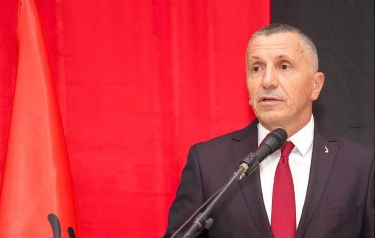 “Jetojmë në shumë shtete, por jemi serbë”, Kamberi i kundërpërgjigjet ashpër Vuçiqit – ka disa pyetje publike