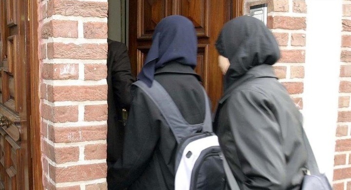 Nxënësja muslimane në Francë e referon në OKB diskriminimin ndaj saj