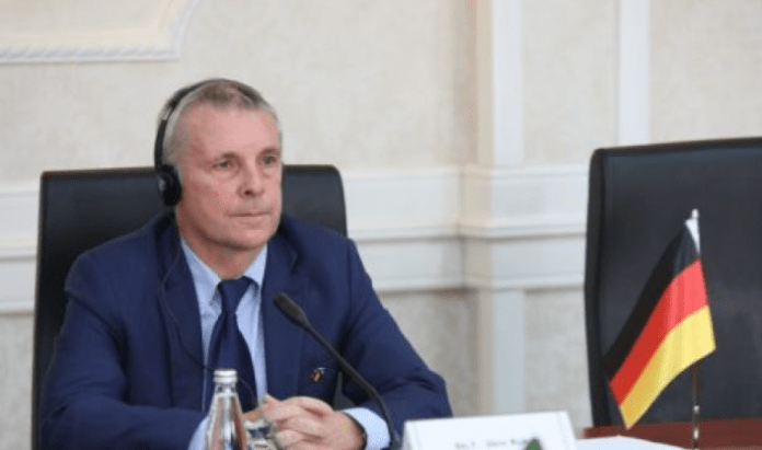 Ambasadori gjerman godet Listën Serbe: Pyes veten kur do ta ndalni heshtjen dhe ta dënoni sulmin