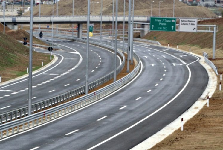 Gara e çiklizmit “TOUR OF KOSOVO 2023’’, bllokohen disa rrugë