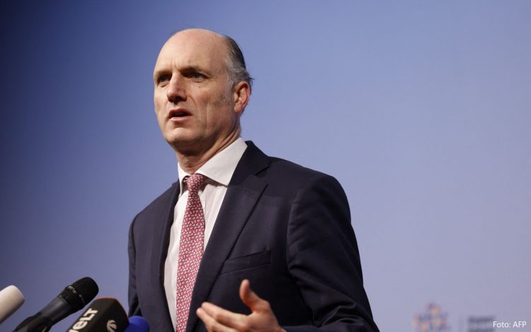 Britania i kërkon Serbisë të bashkëpunojë me autoritetet e Kosovës për rastin terrorist në Banjskë