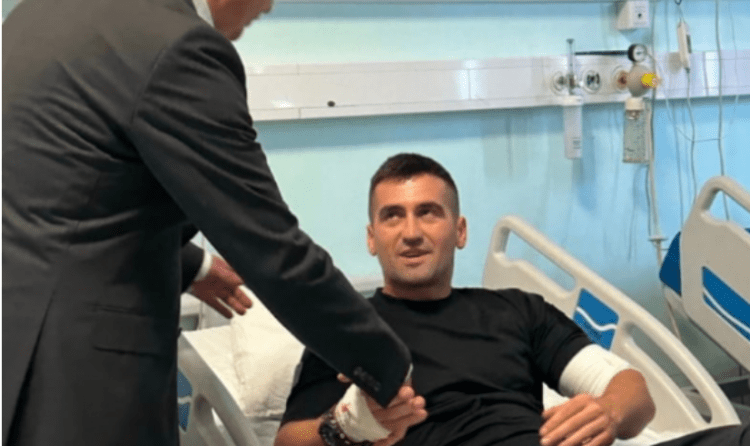 Lirohet nga Spitali polici i plagosur dje në veri