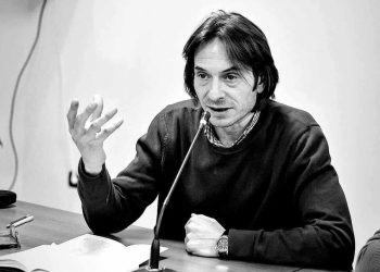 Elvis Hoxha: Nëse doni të jeni të lirë në botë, atëherë duhet të jepni strehën tuaj