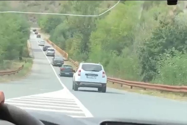 Situatë e qetë: Policia e hap për qarkullim rrugën për në Banjskë