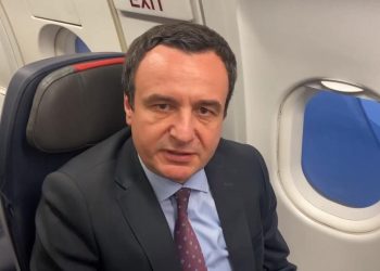 Kurti udhëton për në Greqi