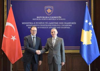 Drejtori i Përgjithshëm i Akademisë Diplomatike priti në takim Ambasadorin e Turqisë në Kosovë