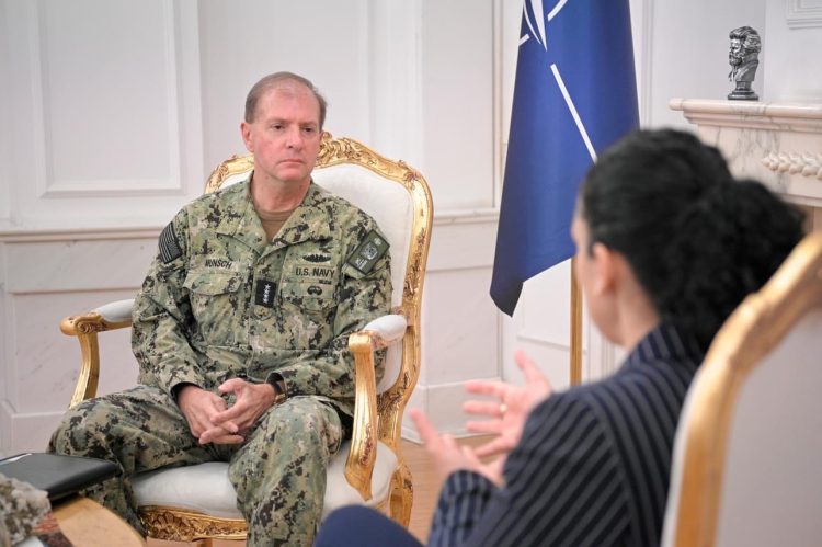 Osmani: Prezenca e trupave ushtarake të Serbisë afër kufirit me Kosovën, kërcënim për paqen