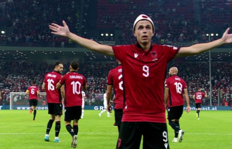 Shqipëria kalon në epërsi ndaj Çekisë – gol ‘bombë’ nga Jasir Asani