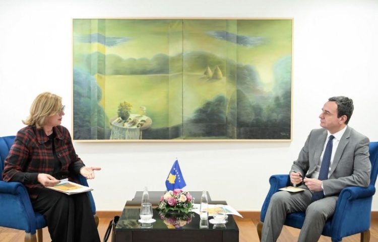 Kurti: Barazia gjinore, parakusht për barazi shoqërore