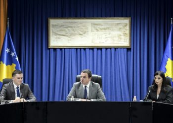 Kurti: Rregullimi i fushës së pronave, i rëndësishëm për sektorin financiar