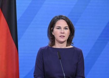 Ministrja e Jashtme e Gjermanisë thirrje Serbisë nga Kievi: Tërhiqni trupat nga kufiri me Kosovën