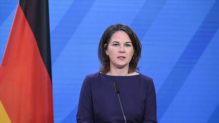 Ministrja e Jashtme e Gjermanisë thirrje Serbisë nga Kievi: Tërhiqni trupat nga kufiri me Kosovën