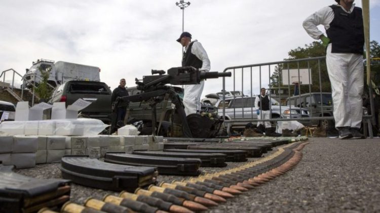 “Një tjetër fuçi baruti në Evropë”, The Guardian: Serbia tërheq disa trupa nga kufiri me Kosovën pas paralajmërimit nga SHBA