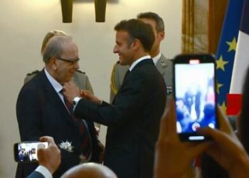 Macron, Kadaresë: Si rapsod i Evropës, kam nderin t’ju ngre në gradën “Oficer i Madh i Legjionit të Nderit’
