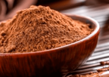 Pse duhet të filloni të pini kakao në vend të kafesë?