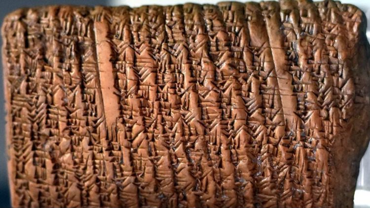 “Teorema e Pitagorës” gjendet në një pllakë balte 1000 vjet më e vjetër se Pitagora