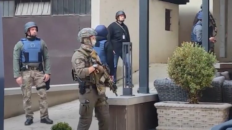 Ulet niveli i rrezikshmërisë, reduktohet prania e Njësisë Speciale në Banjë