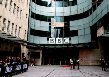 Hamasi përplas BBC me qeverinë britanike