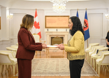 Osmani pranoi letrat kredenciale nga ambasadorja e re jorezidente e Kanadasë në Kosovë