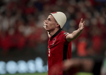 Postimi i fuqishëm nga Jasiri pas fitores bindëse të Shqipërisë ndaj Çekisë