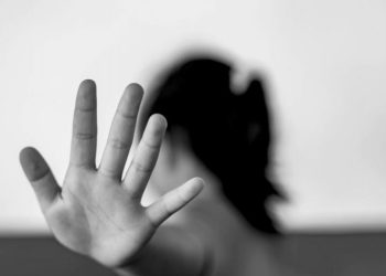 Dh*unohet një vajzë në Ferizaj, i dyshuari në arrati