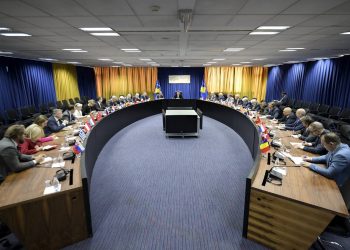 Kurti, ambasadorëve të QUINT-it: Jemi të gatshëm ta nënshkruajmë marrëveshjen, por Serbia po refuzon
