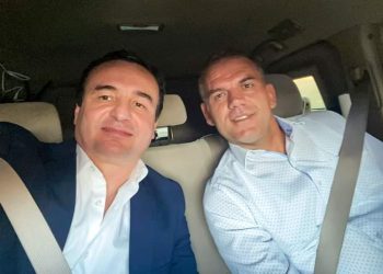 Kurti e Jashari në mbështetje të kombëtares “Kuq e Zi”: Evropiani po na pret