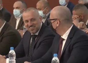 Deutsche Welle në shqip i referohet Radojiçiqit si biznesmen