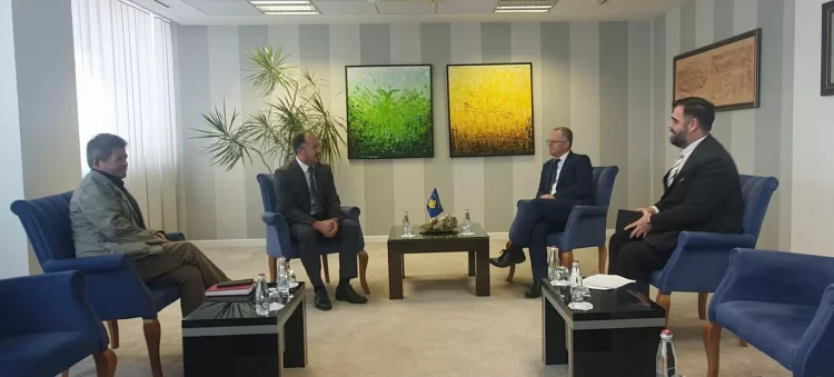 Bislimi dhe Nika diskutojnë për mbrojtjen e të drejtave të shqiptarëve në Malin e Zi