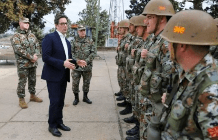 Presidenti i Maqedonisë së Veriut: Duam të dërgojmë më shumë ushtarë në Kosovë