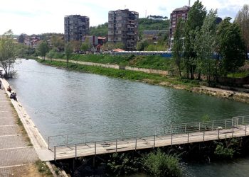 Policia në kërkim të një gruaje të zhdukur në lumin Ibër të Leposaviqit