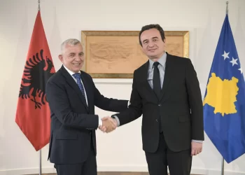 Kurti takim lamtumirës me Minxhozin, e falënderon për punën, angazhimin dhe bashkëpunimin gjatë mandatit të tij