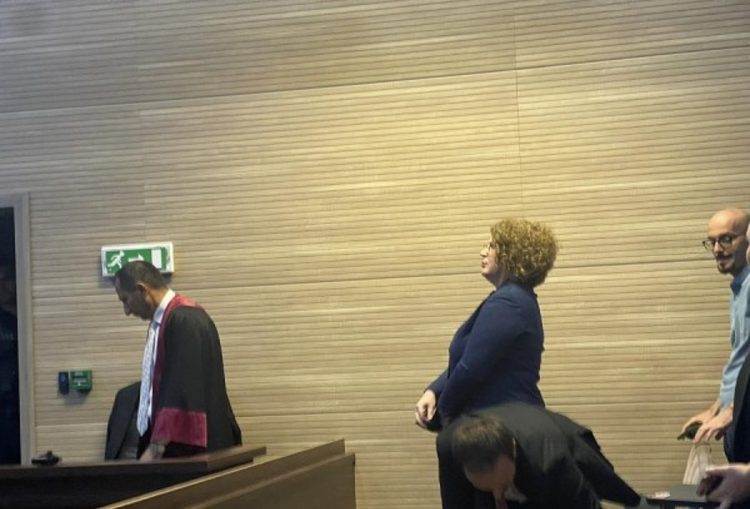 Shkeli fëmijën me veturë, Rozeta Hajdari shpallet fajtore për aksidentin