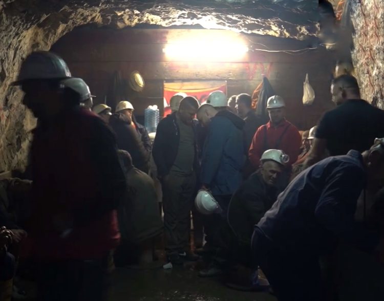 Rëndohet situata në ‘Trepçë’: Edhe një minator që ishte në grevë dërgohet në gjendje të rëndë në spital