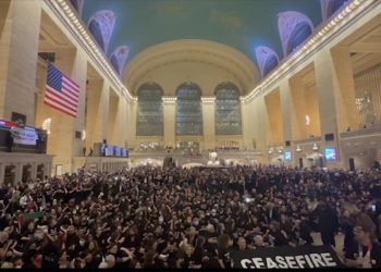 Hebrenjtë amerikanë në një tubim në New York kërkuan armëpushim të menjëhershëm në Gaza