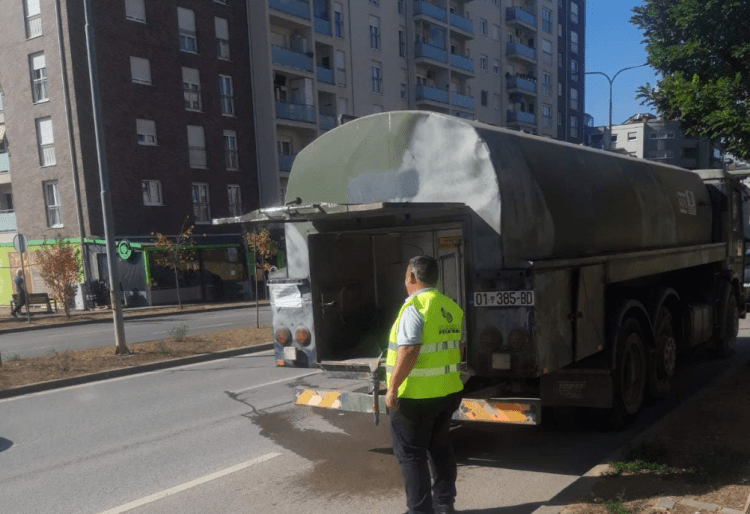 ”KRU Prishtina” vazhdon furnizimin me ujë të pijshëm përmes autoboteve