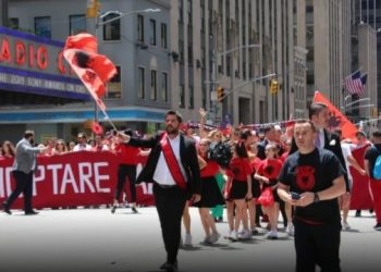 Shqiptarët në ShBA protestojnë të hënën në New York, kërkojnë ndëshkimin e agresionit serb ndaj Kosovës