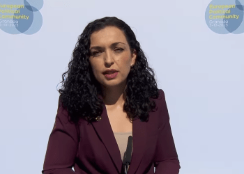 Osmani thotë se nuk takohet me Vuçiqin pa i vendosur sanksione Serbisë