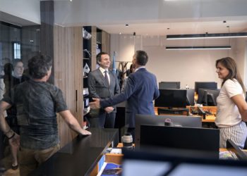 Kurti viziton KOK-un: Presim që rezultatet e sportistëve të mos ndalen